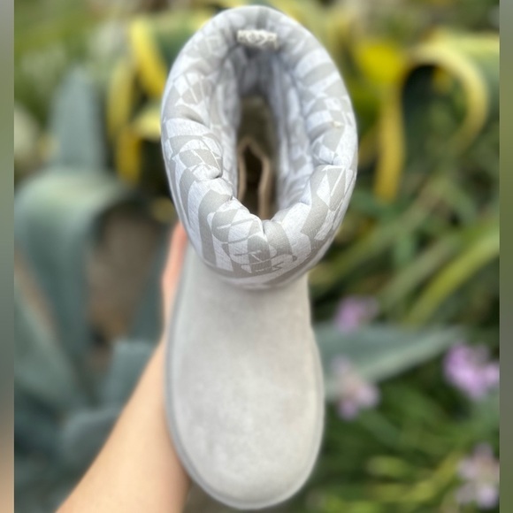 Classic Mini Jersey Stripe Ugg Boots - Picture 5 of 10